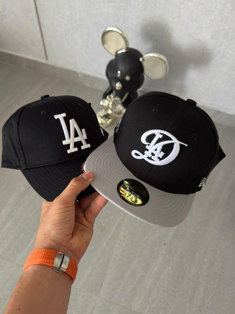SET X2 NW BLACK & SILVER LA