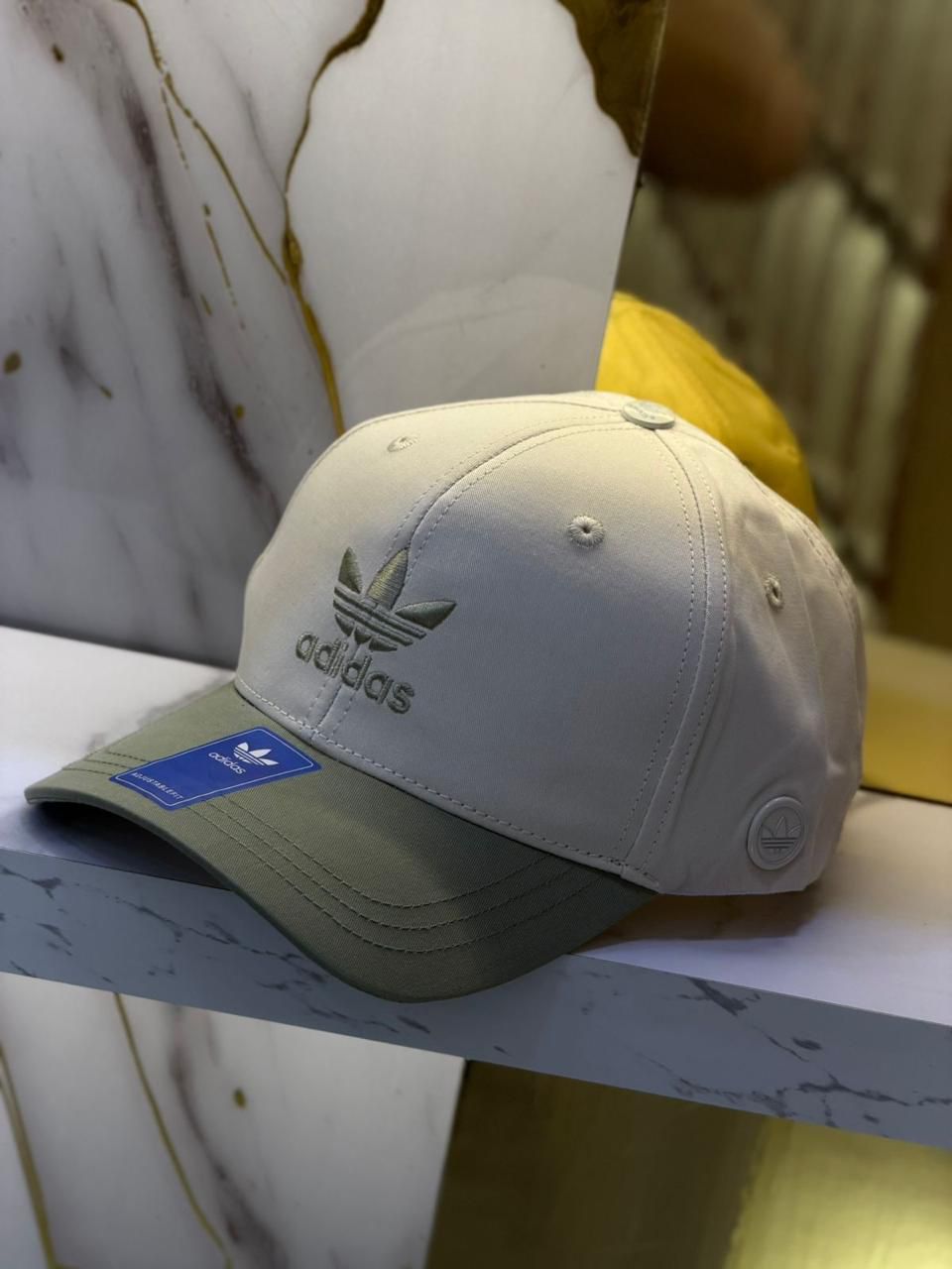 ADIDAS-BLANCA Y VERDE CLASICA