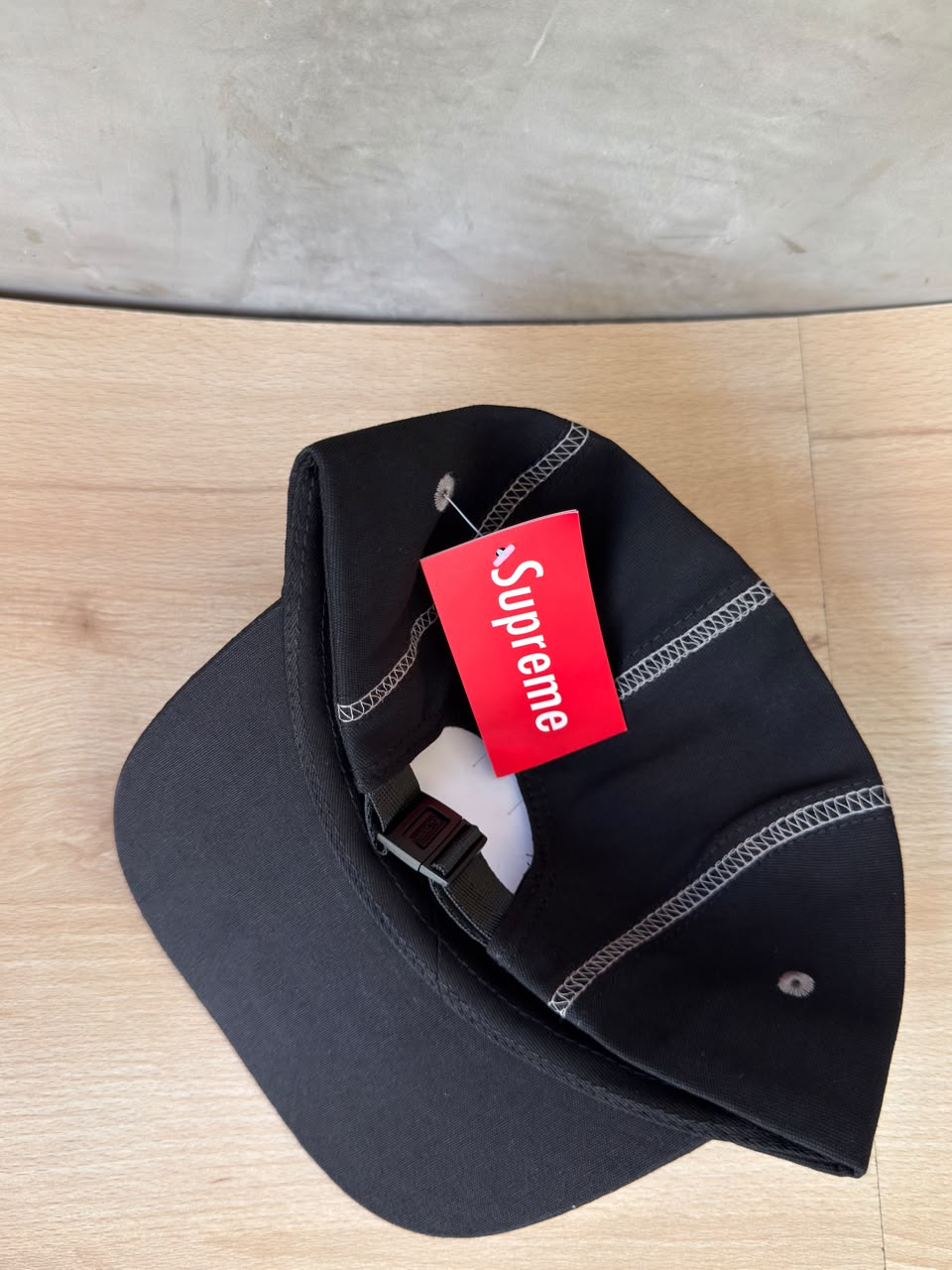 SUPREME NEGRA