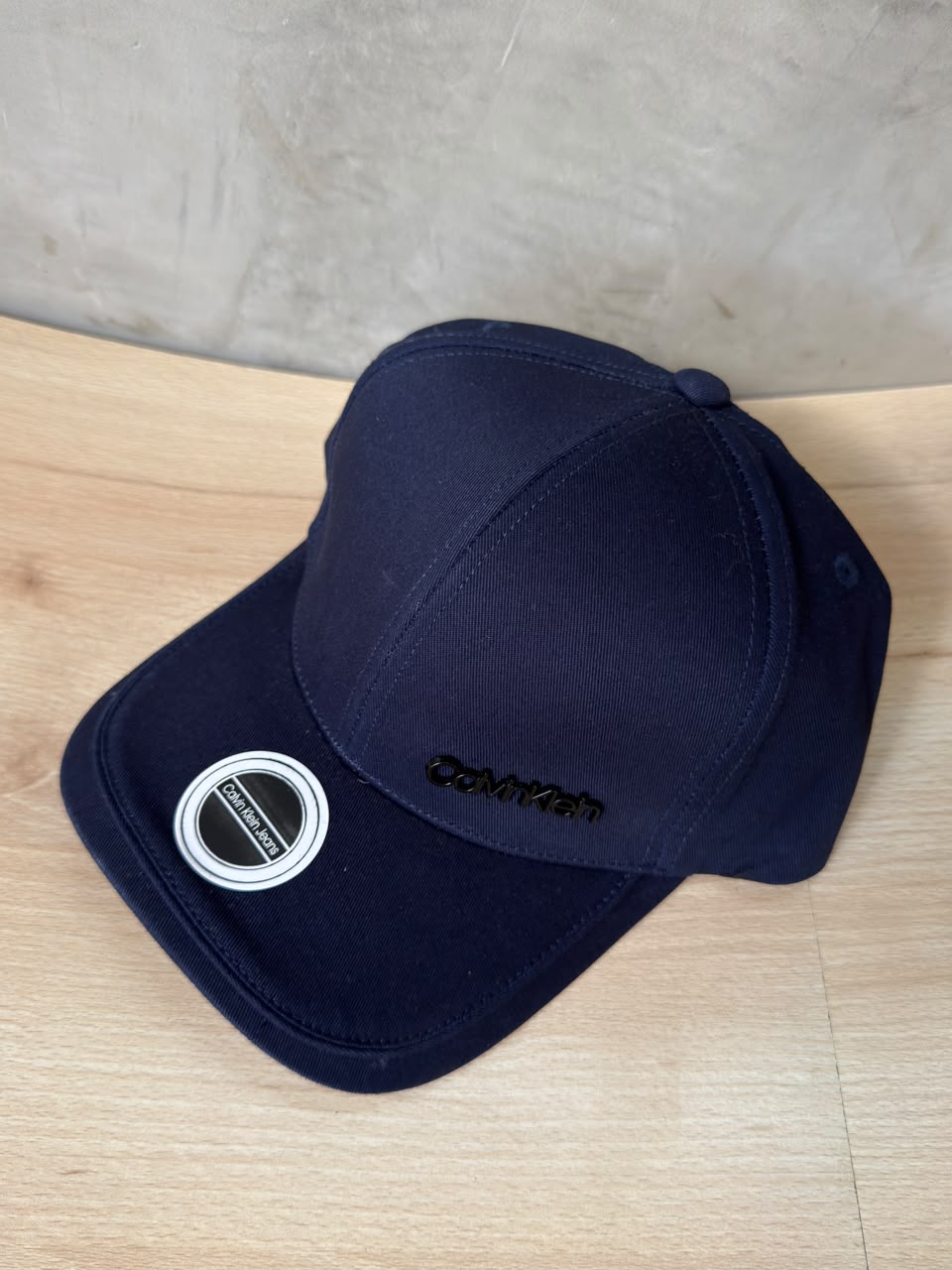 CALVIN KLEIN- AZUL OSCURO
