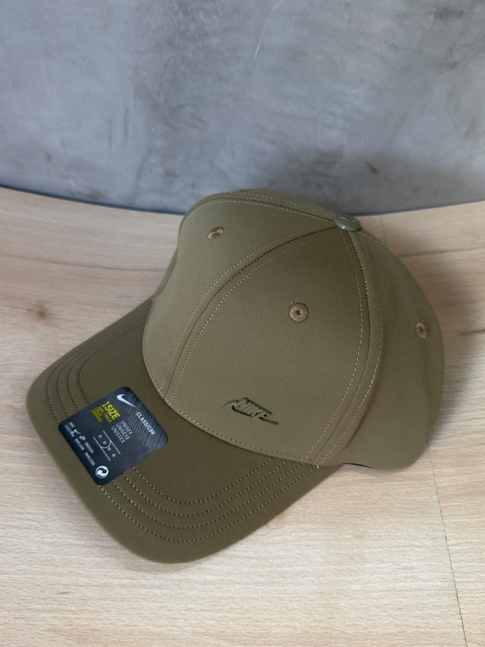 NIKE ESSENTIAL OLIVE