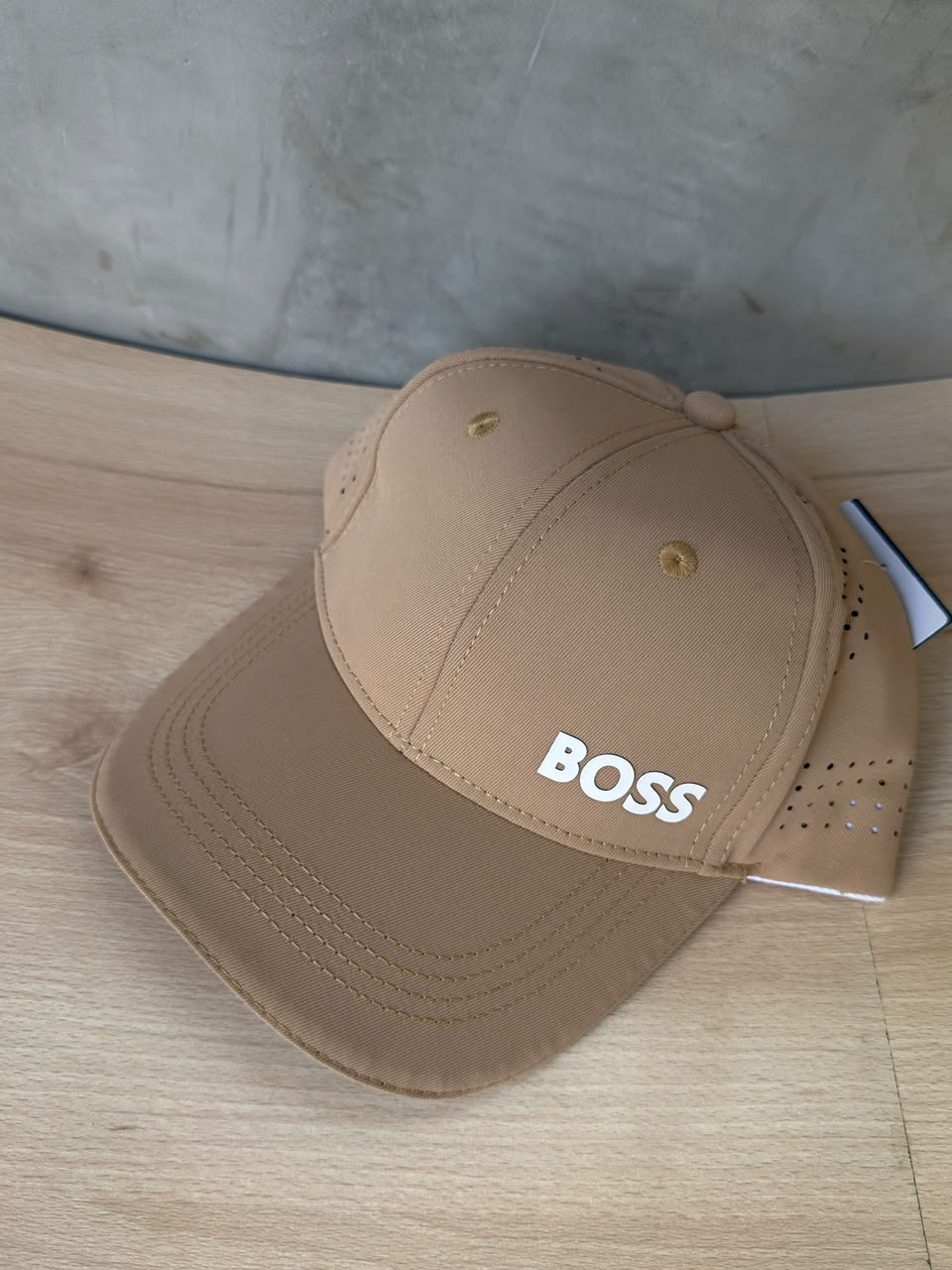 HUGO BOSS DYNAMIC ARENA