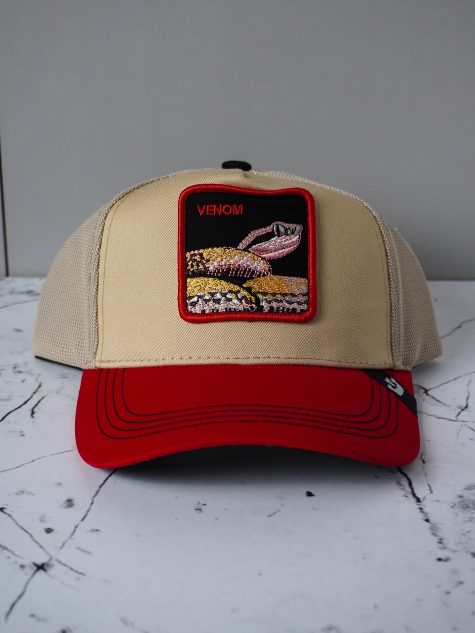 GOORIN BROS VENOM BEIGE - ROJO