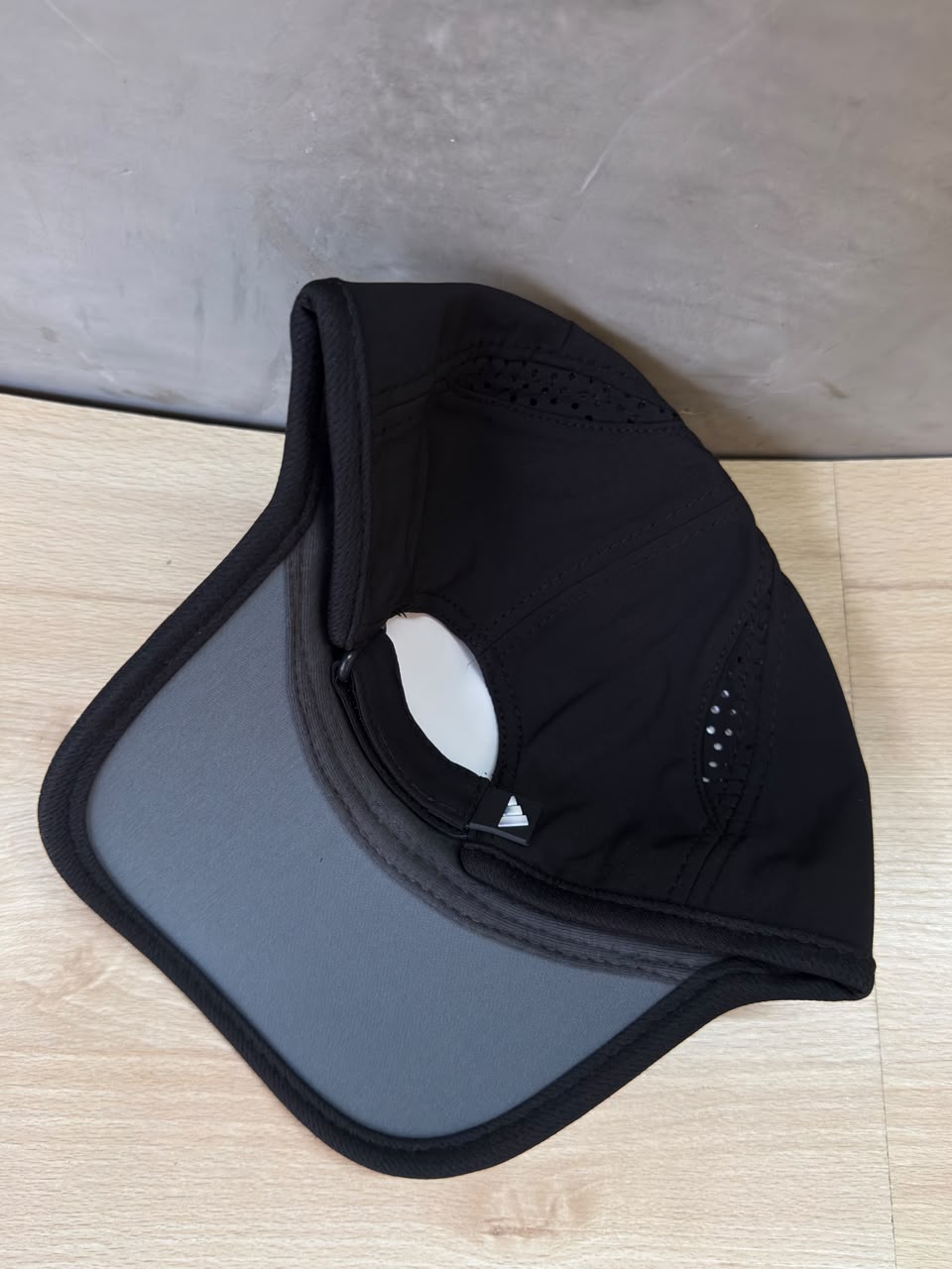 ADIDAS – AEROREADY BLACK