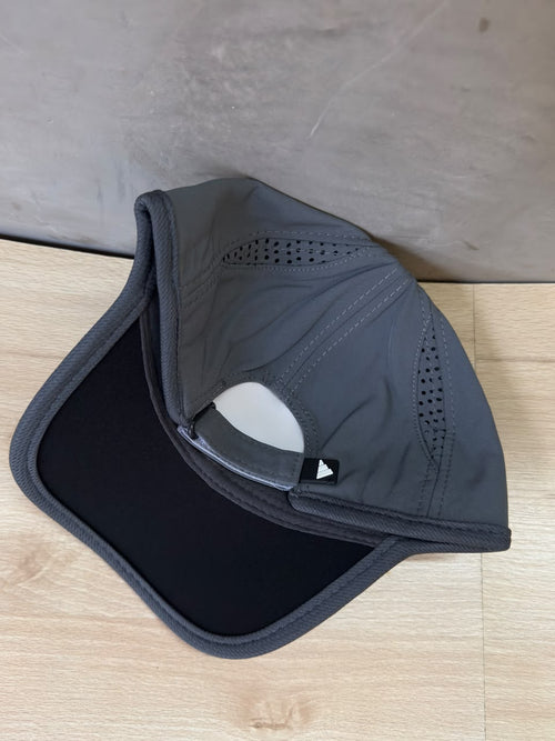 ADIDAS – AEROREADY GREY