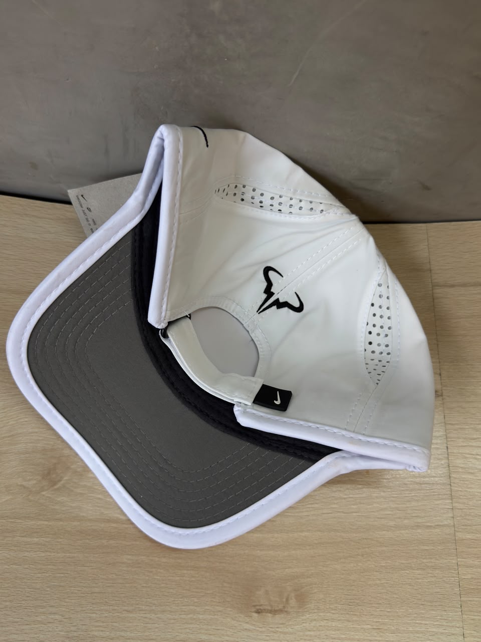 NIKE RAFA – WHITE BLACK