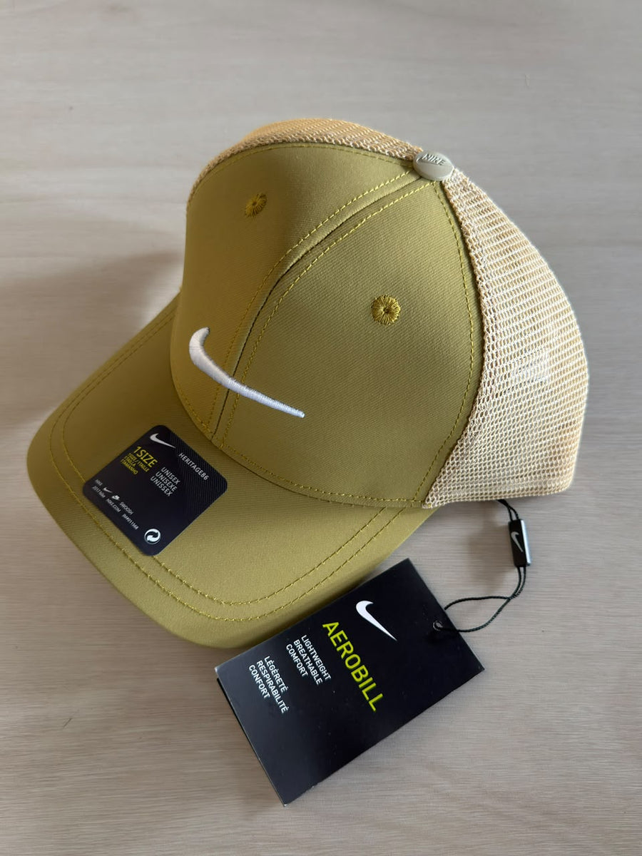 NIKE AERODINAMICA OLIVE