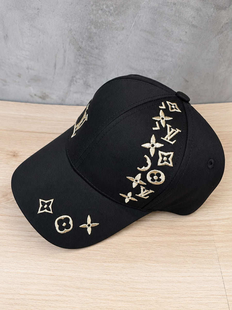 LOUIS VUITTON GOLD SIGNATURE