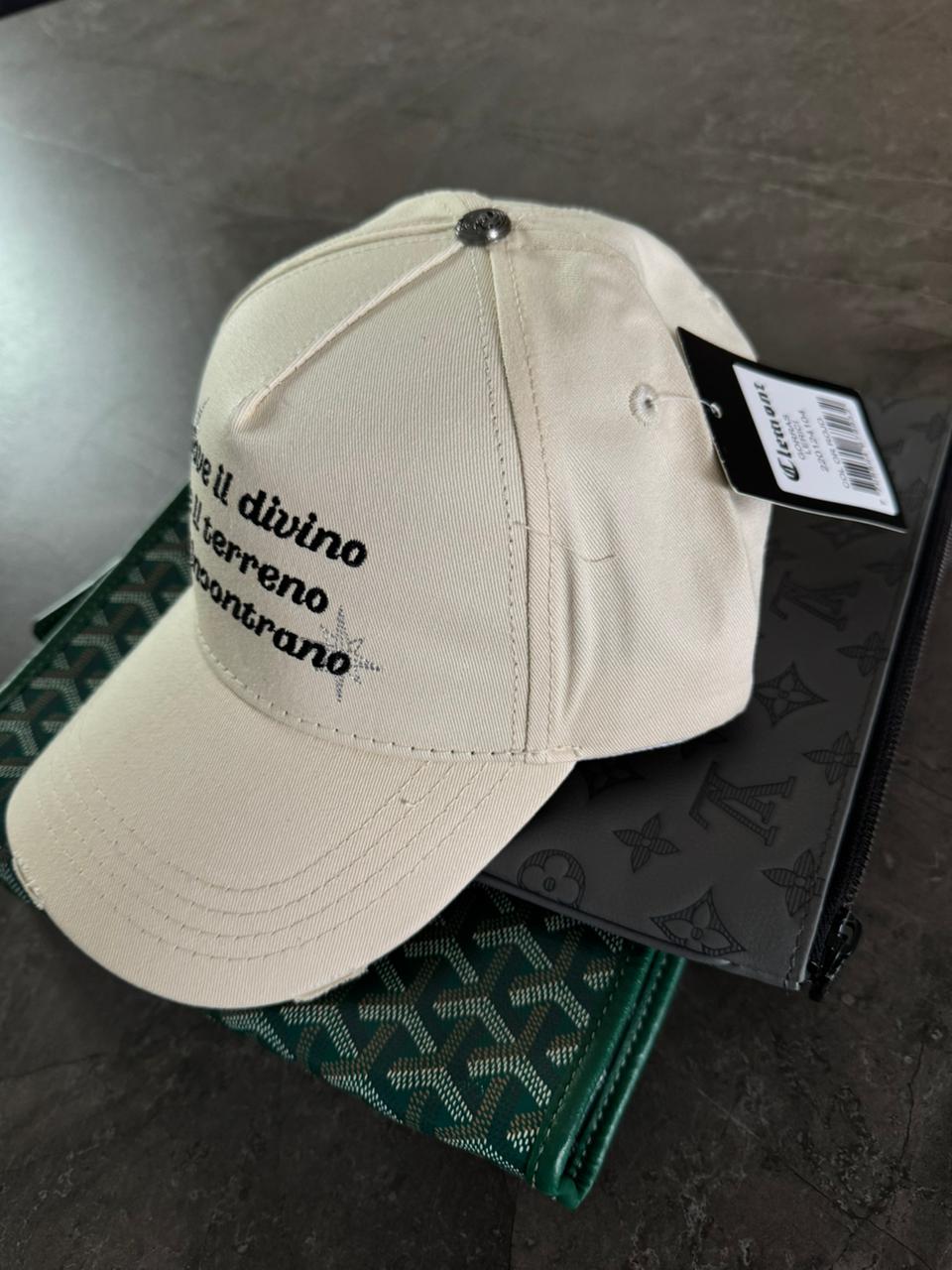 CLEMONT-  BEIGE LETRAS NEGRAS