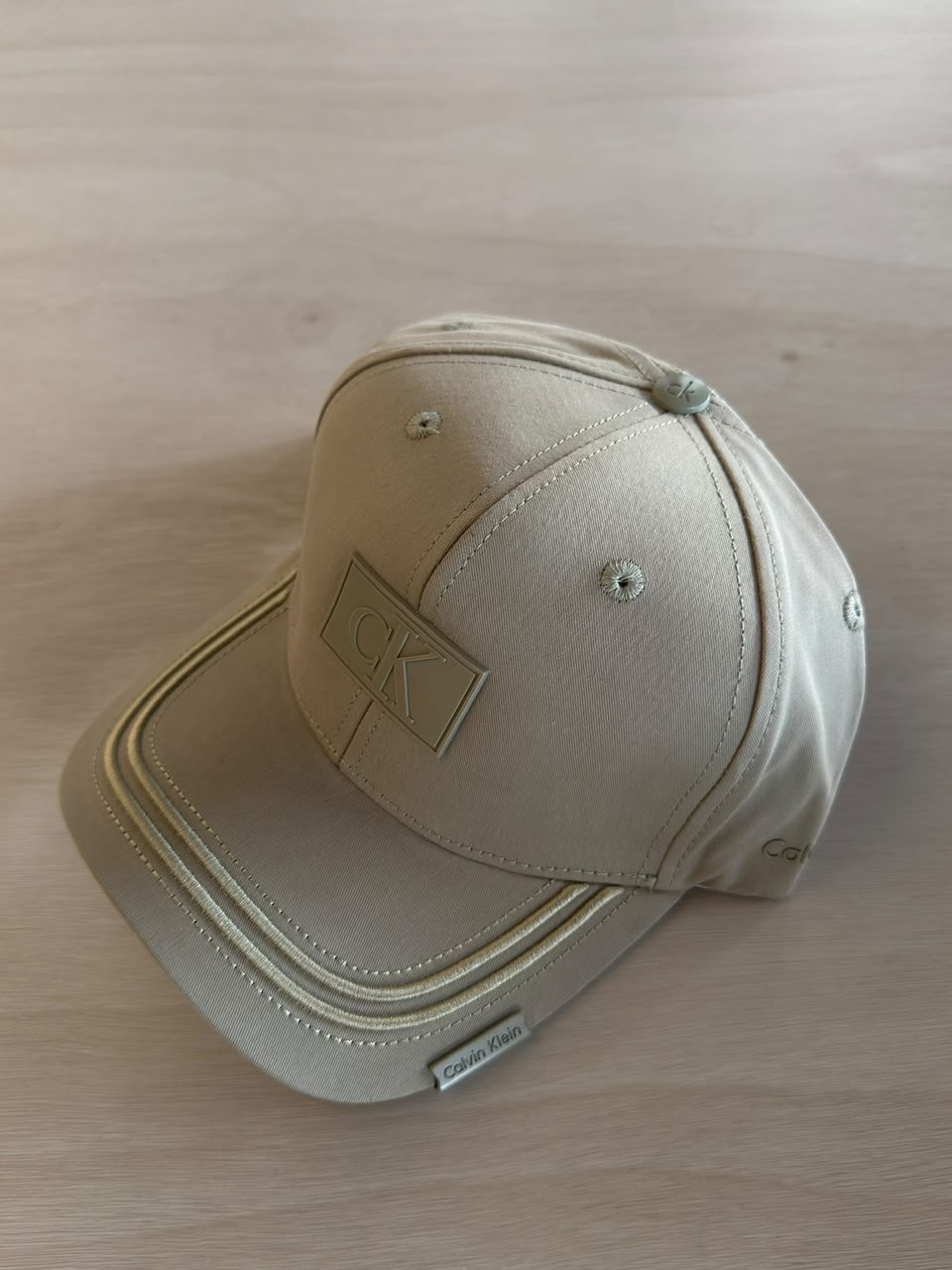 CALVIN KLEIN GOLD BEIGE